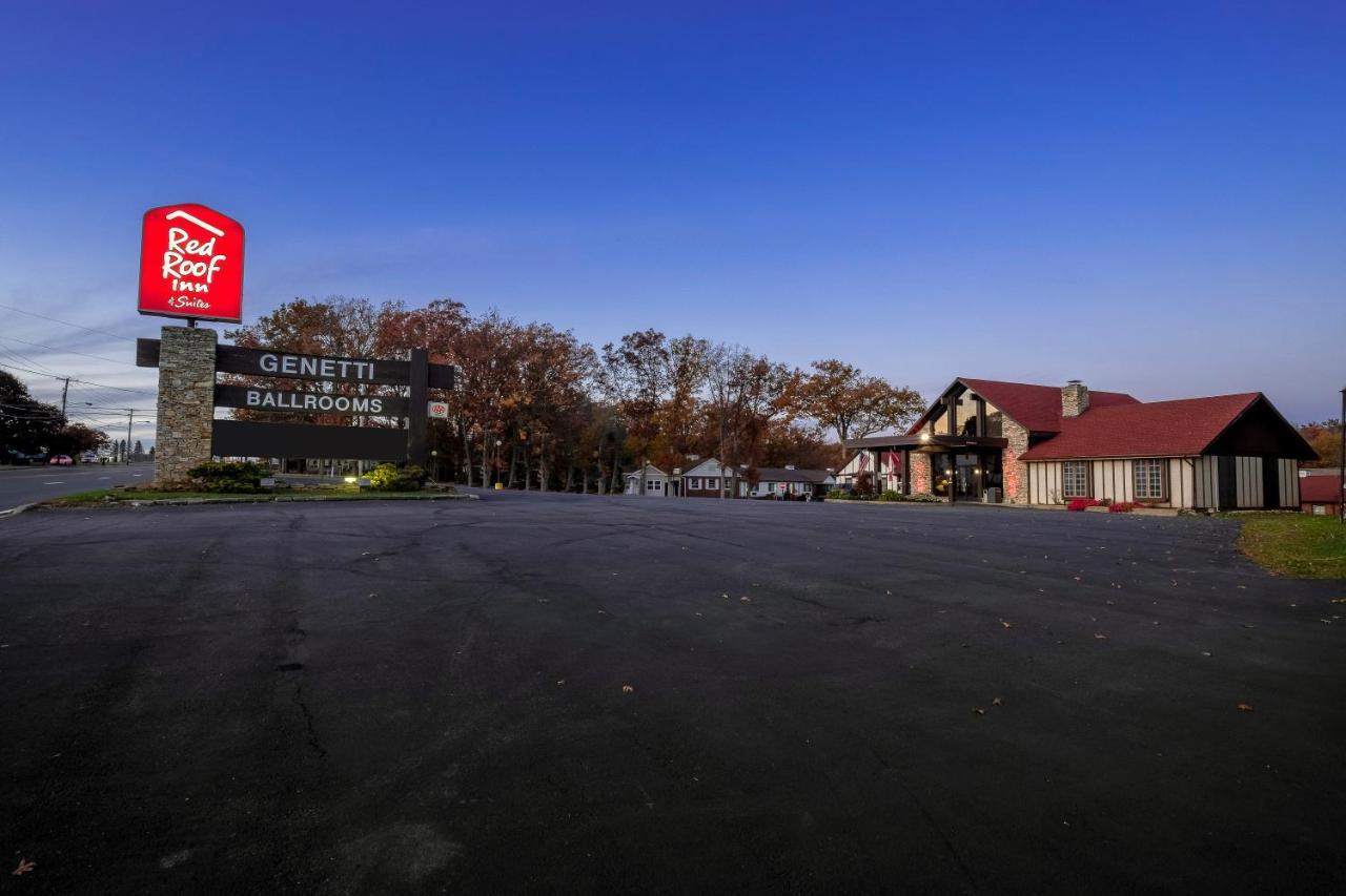Red Roof Inn & Suites Hazleton Exterior foto