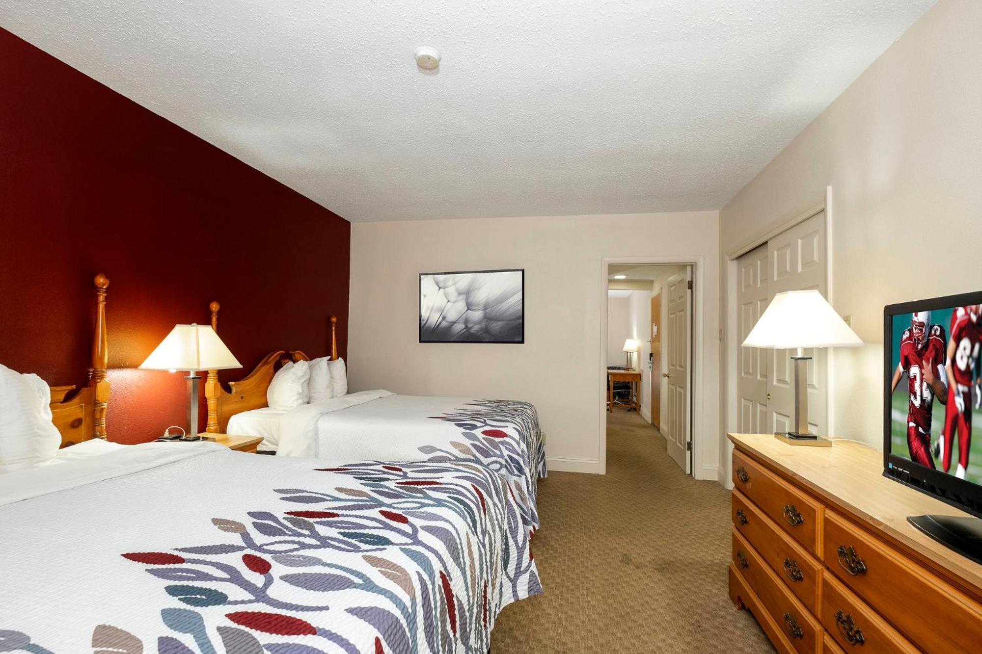 Red Roof Inn & Suites Hazleton Exterior foto