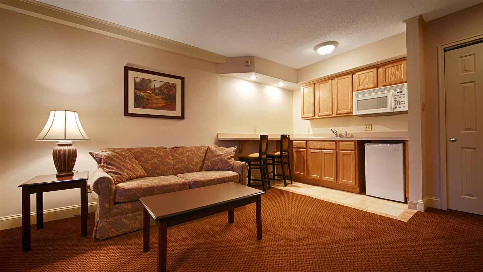 Red Roof Inn & Suites Hazleton Exterior foto